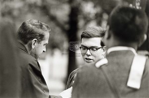 Image description is not available for 1967.095